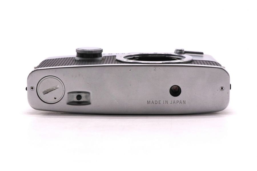 Зеркальный полукадровый Olympus Pen F body