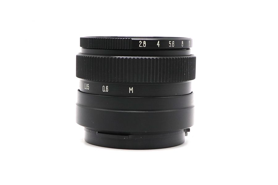 Объектив Вега-12Б / Vega 12Б 2,8/90 (СССР, 1975)