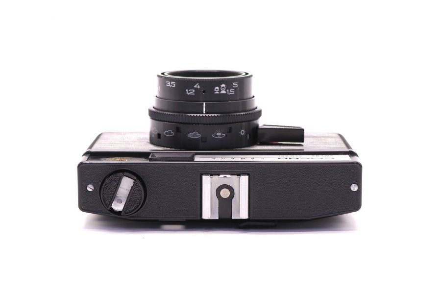 Фотокамера аналоговая Смена Символ (СССР, 1982)