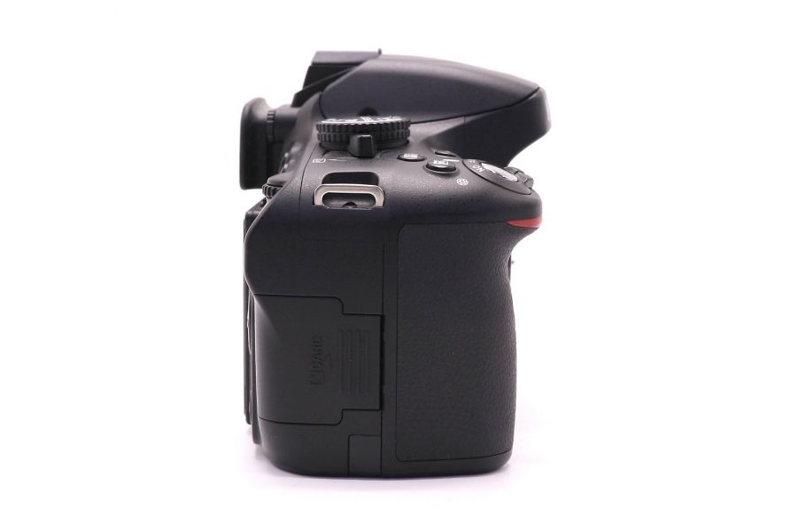 Камера Nikon D5100 body (пробег 3300 кадров)