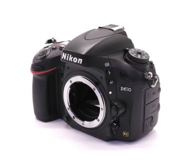 Nikon D610 body (пробег 5500 кадров)