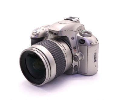 Плёночный зеркальный фотоаппарат Nikon F55 kit