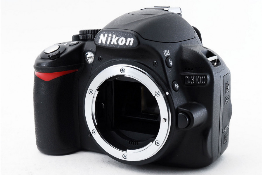 Фотокамера Nikon D3100 body (пробег 25940 кадров)
