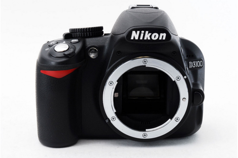 Фотокамера Nikon D3100 body (пробег 25940 кадров)