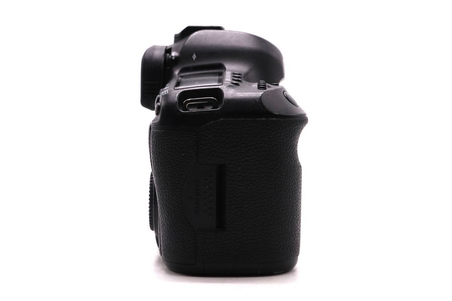 Canon EOS 5D Mark III body (пробег 45270 кадров)