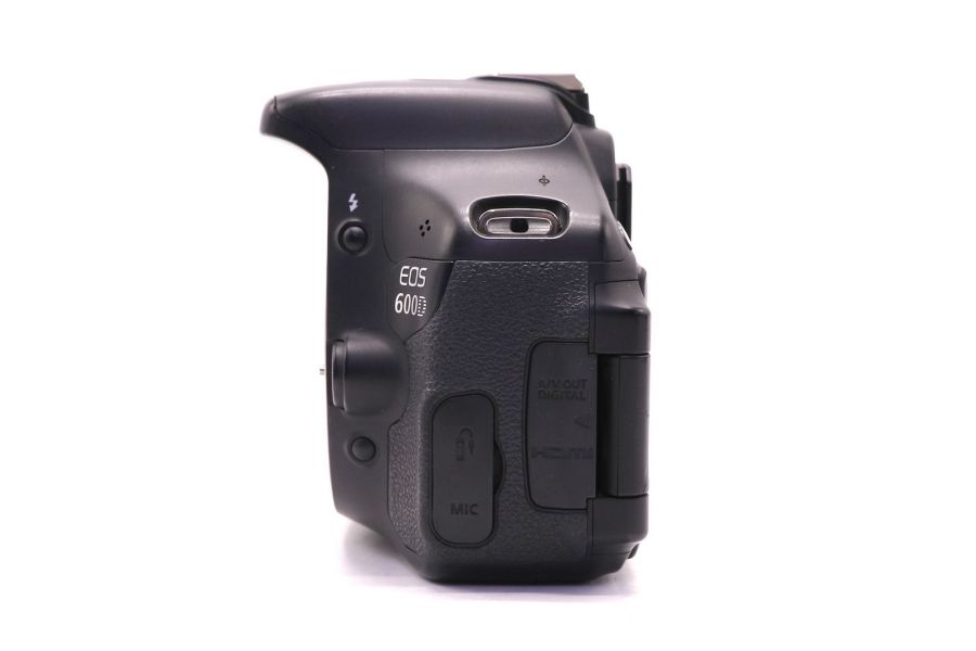 Canon EOS 600D body (пробег 32395 кадров)
