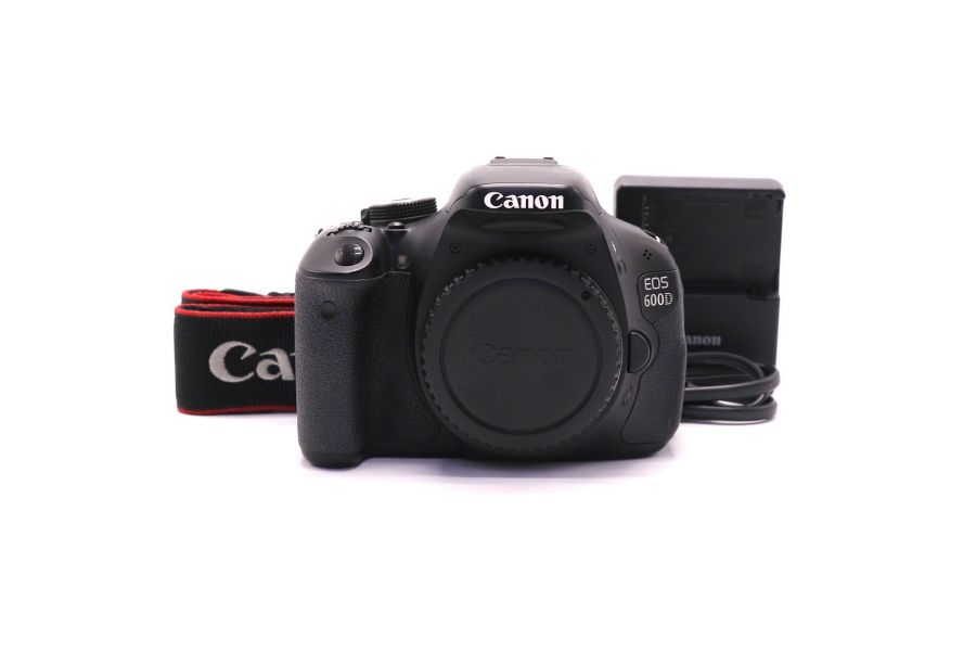 Canon EOS 600D body (пробег 32395 кадров)