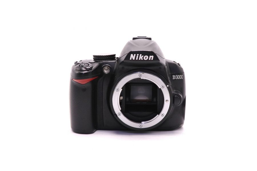 Nikon D3000 body (пробег 30220 кадров)