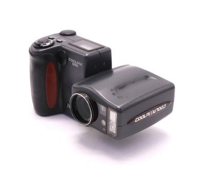 Nikon Coolpix E990