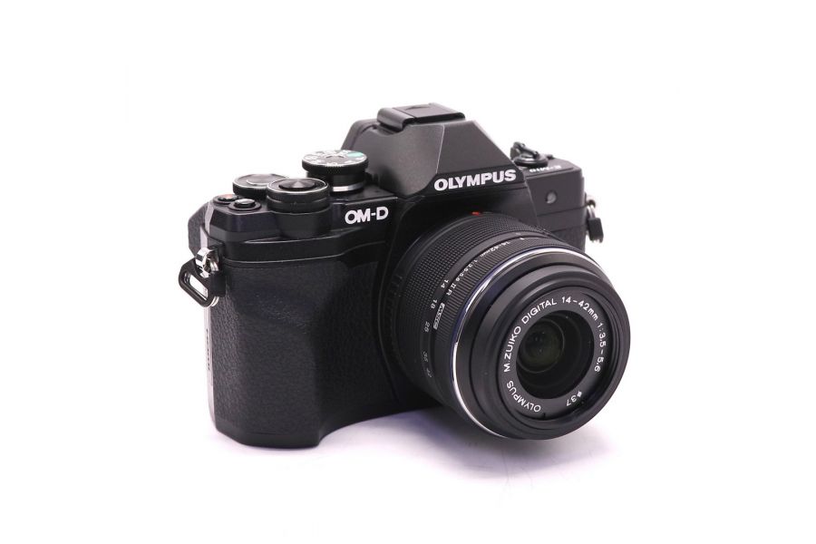 Olympus OM-D E-M10 Mark IV kit black в упаковке (пробег 2630 кадров)