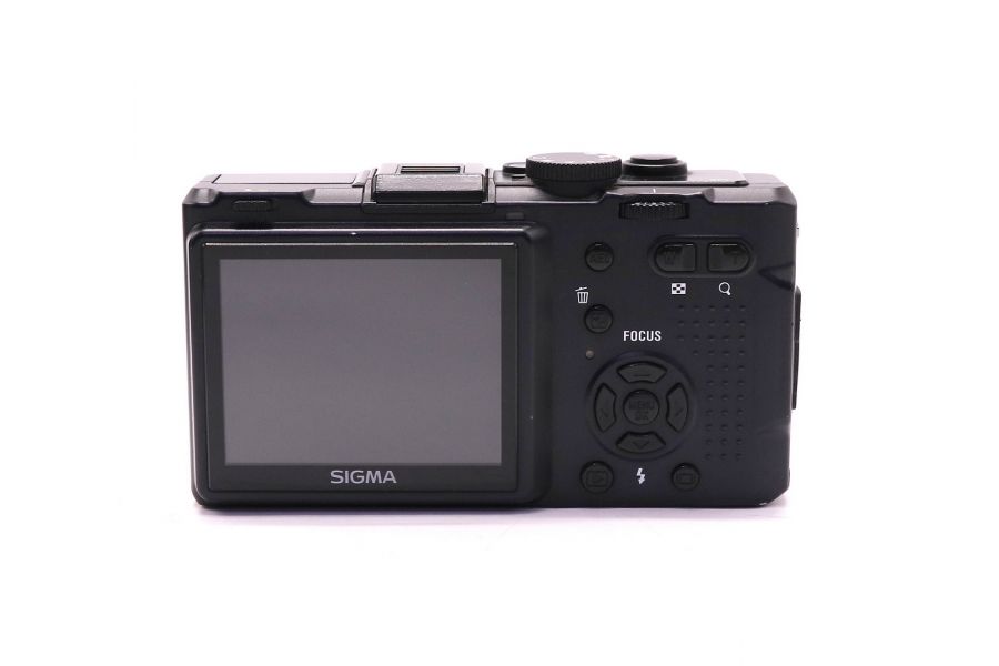 Sigma DP1 в упаковке