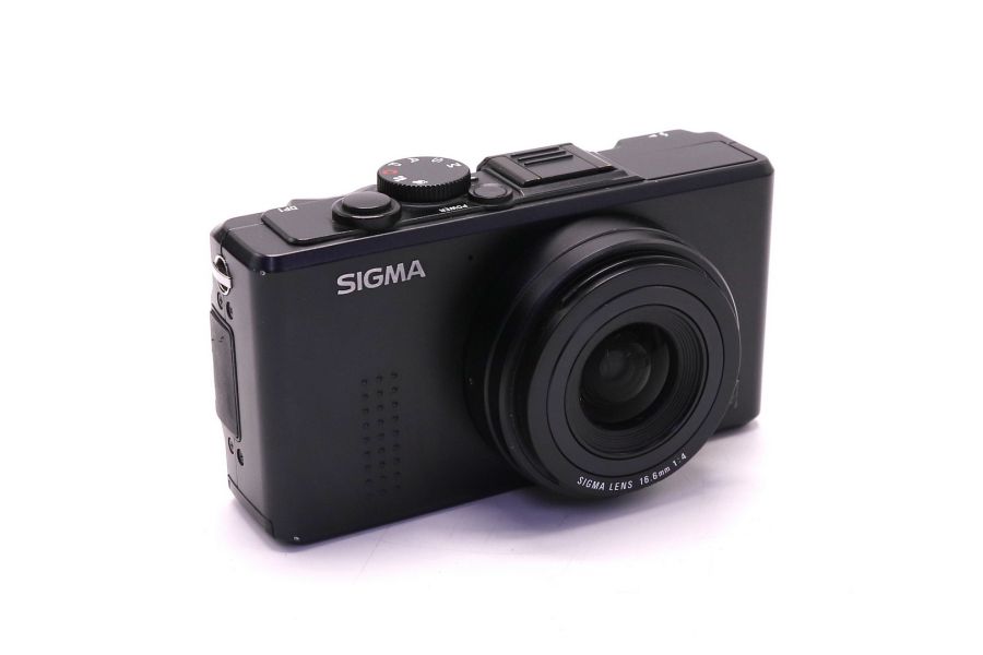 Sigma DP1 в упаковке
