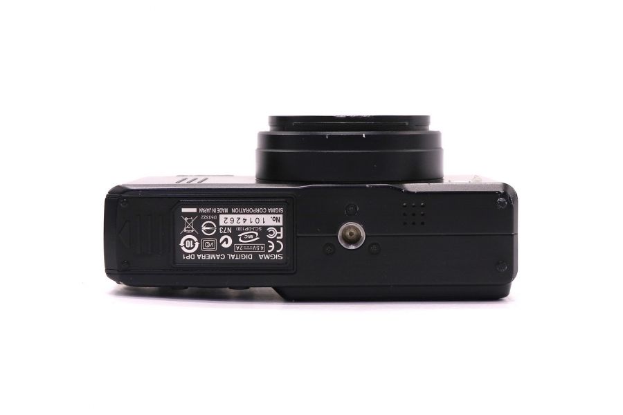 Sigma DP1 в упаковке