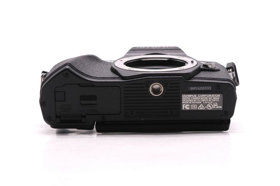 Olympus OM-D E-M10 Mark III body black в упаковке (пробег 4700 кадров)