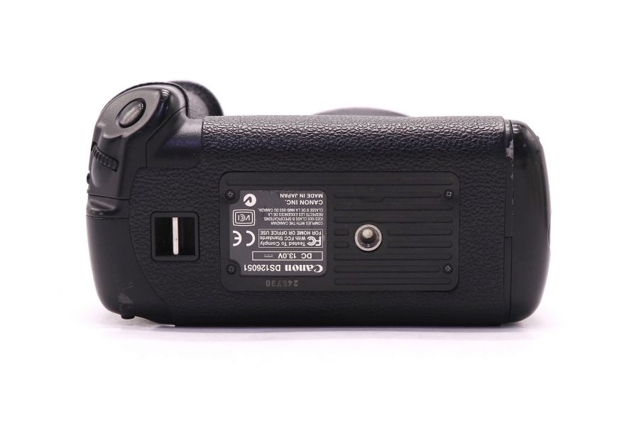 Canon EOS 1D Mark II body (пробег неизвестен)