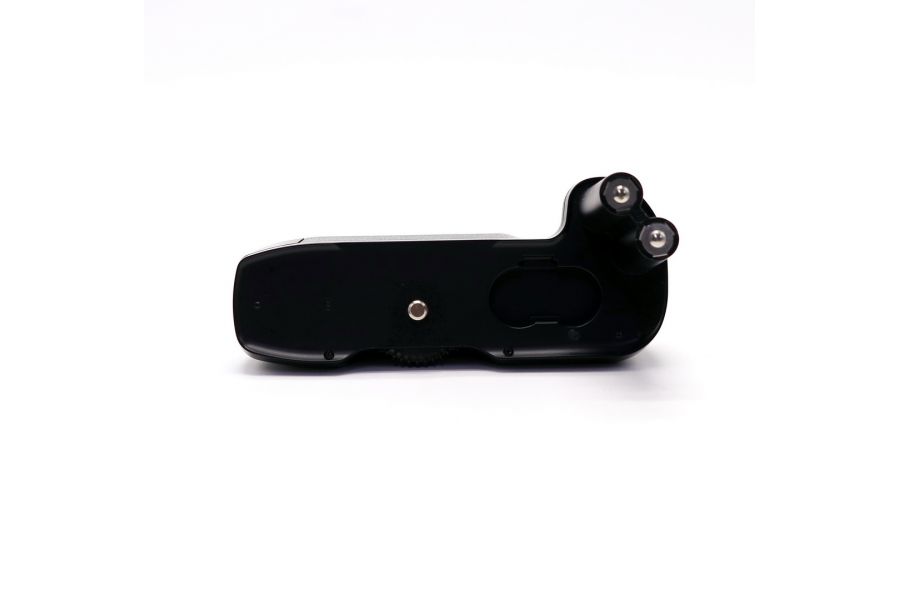 Многофункциональный батарейный блок Nikon MB-16