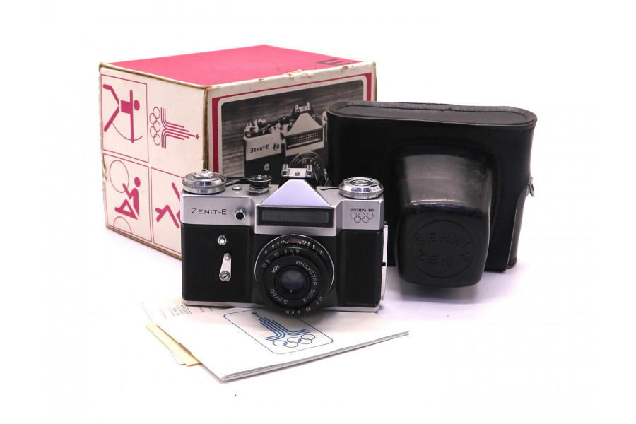 Фотоаппарат Зенит Е kit Москва-1980 в упаковке