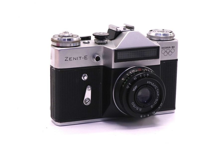 Фотоаппарат Зенит Е kit Москва-1980 в упаковке