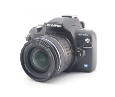 Olympus E-450 + 14-42mm f/3.5-5.6 (пробег 10570 кадров)