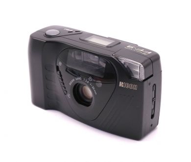 Плёночный фотоаппарат, простой дизайн Ricoh FF-9