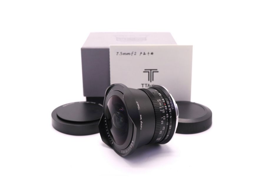 TTartisan 7.5mm f/2 for Canon RF APS-C в упаковке