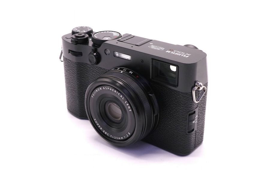 Fujifilm X100 VI в упаковке