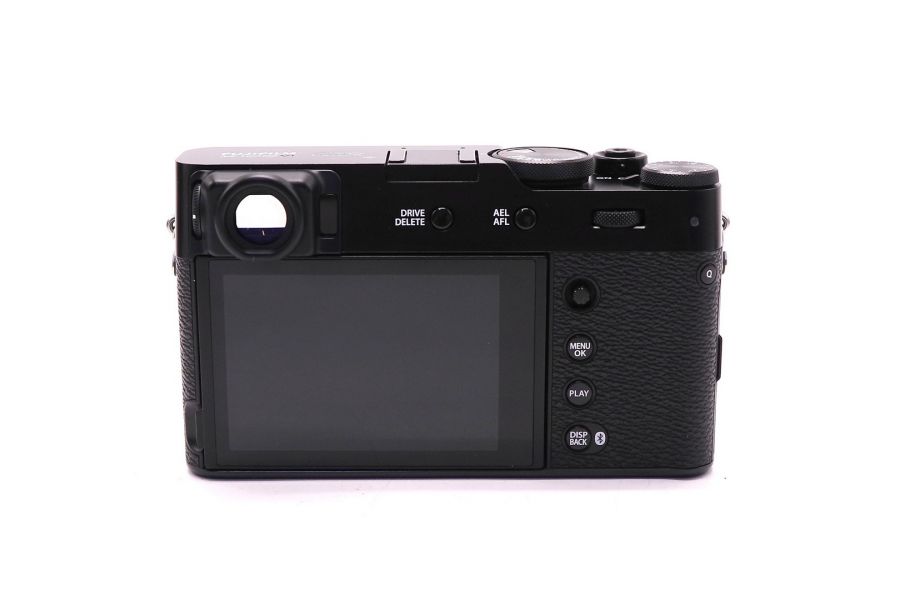 Fujifilm X100 VI в упаковке
