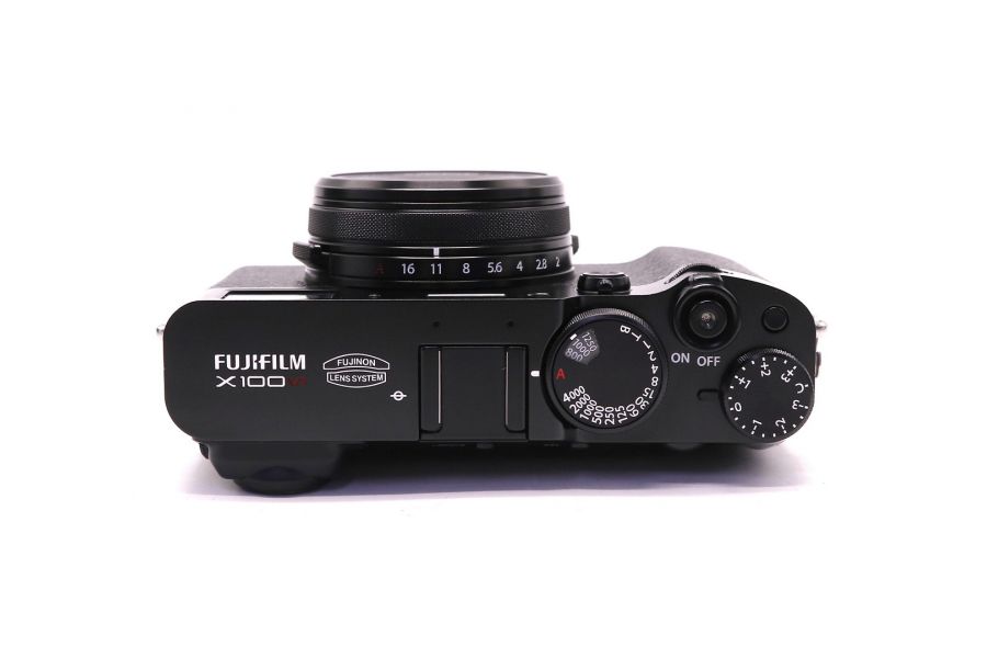 Fujifilm X100 VI в упаковке