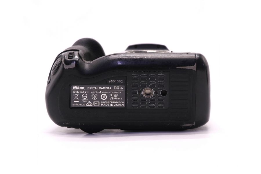 Nikon D5 body (пробег 1374660 кадров)