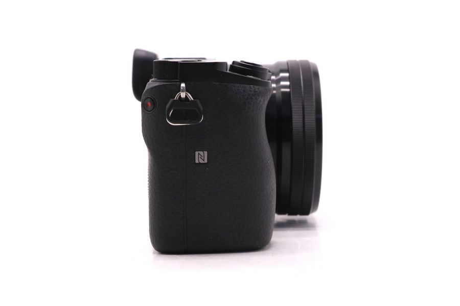 Sony A6000 ILCE-6000 kit в упаковке (пробег 1935 кадров)