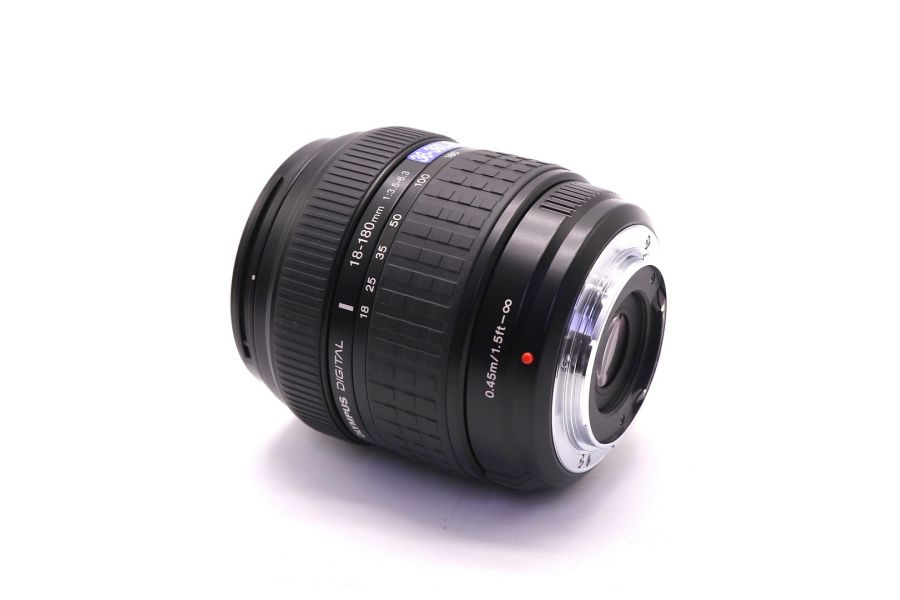 Olympus Zuiko Digital ED 18-180mm f/3.5-6.3 в упаковке