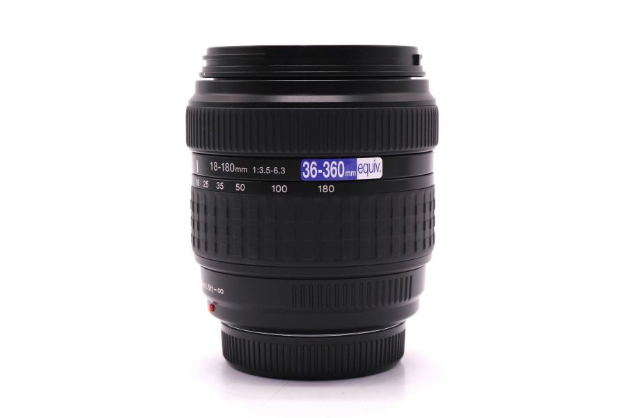Olympus Zuiko Digital ED 18-180mm f/3.5-6.3 в упаковке