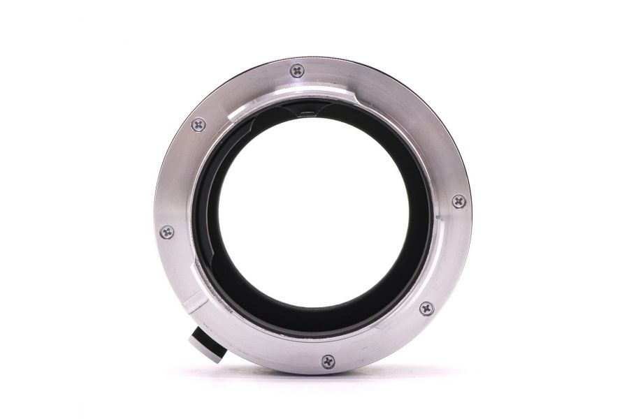 Adapter Leitz Wetzlar 14167 в упаковке