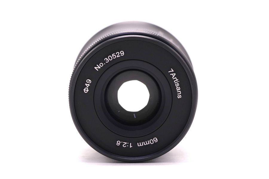 Объектив 7Artisans 60mm f/2.8 Mark II Canon EOS-M в упаковке