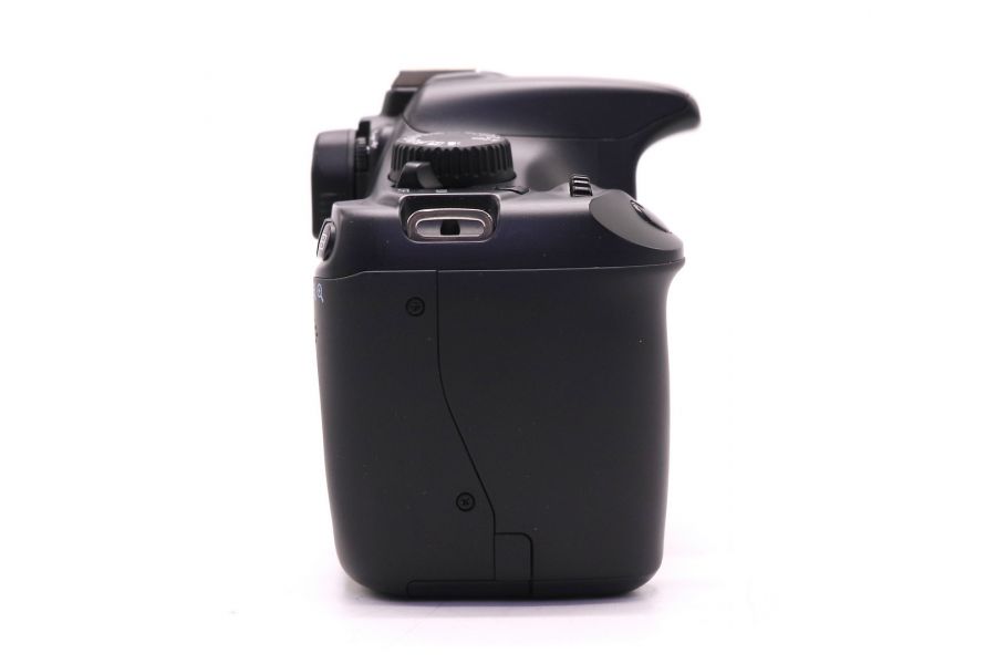 Камера Canon EOS 1100D body (пробег 1500 кадров)