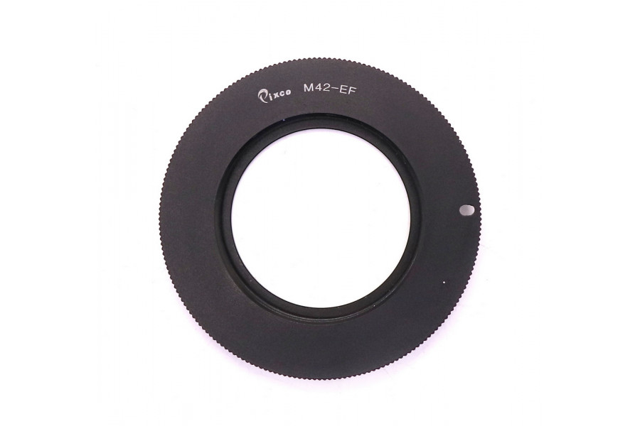 Переходник M42 - Canon EOS black с чипом в упаковке