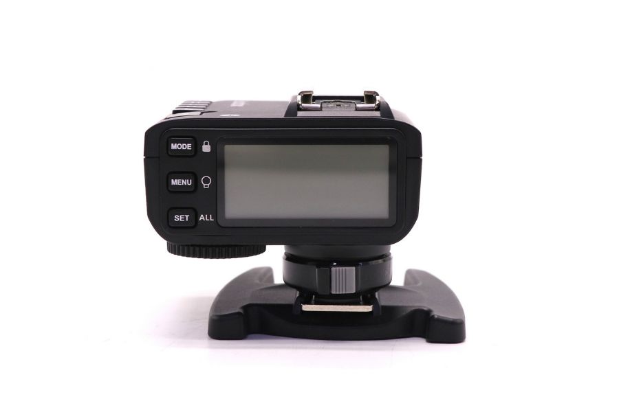 Радиосинхронизатор Godox X2T-C в упаковке