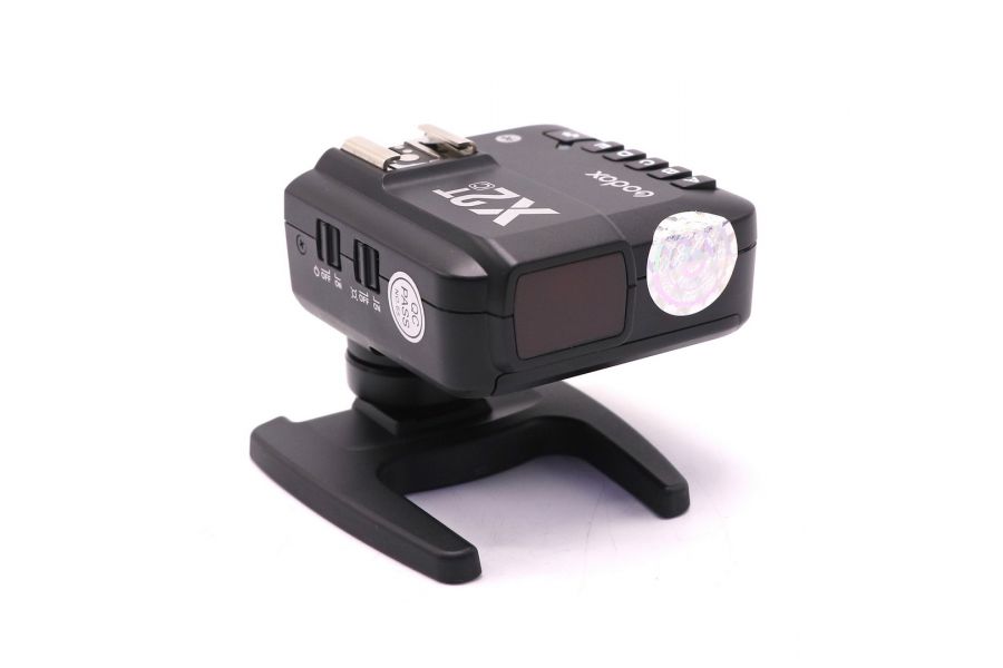 Радиосинхронизатор Godox X2T-C в упаковке