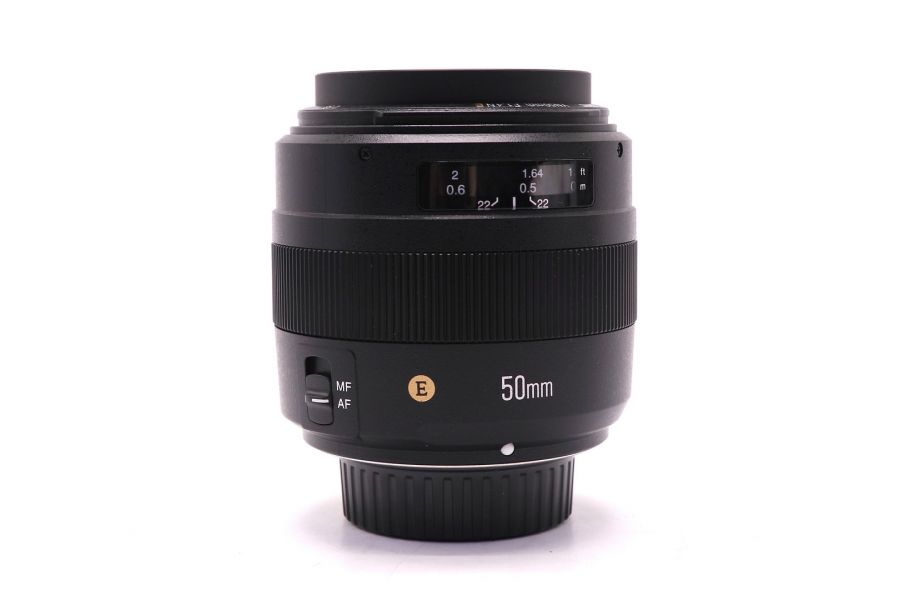 Yongnuo 50mm F/1.4N E для Nikon F в упаковке