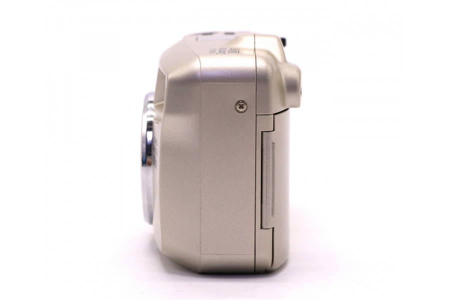 Камера Yashica Zoomate 105SE Quartz Date в упаковке