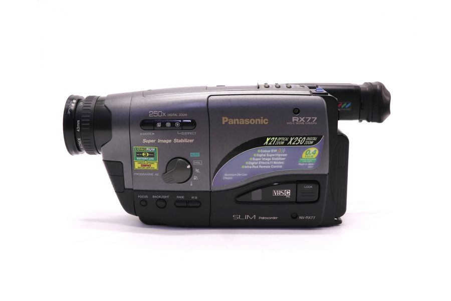 Аналоговая видеокамера Panasonic NV-RX77EN