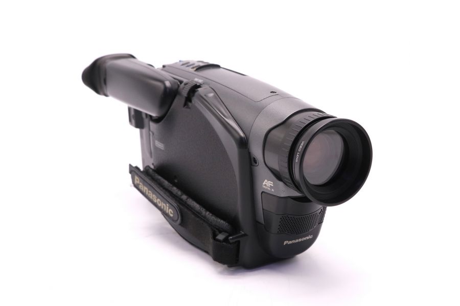 Аналоговая видеокамера Panasonic NV-RX77EN