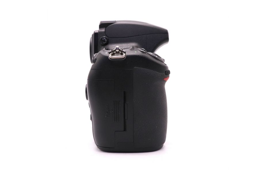 Nikon D700 body (пробег 129880 кадров)