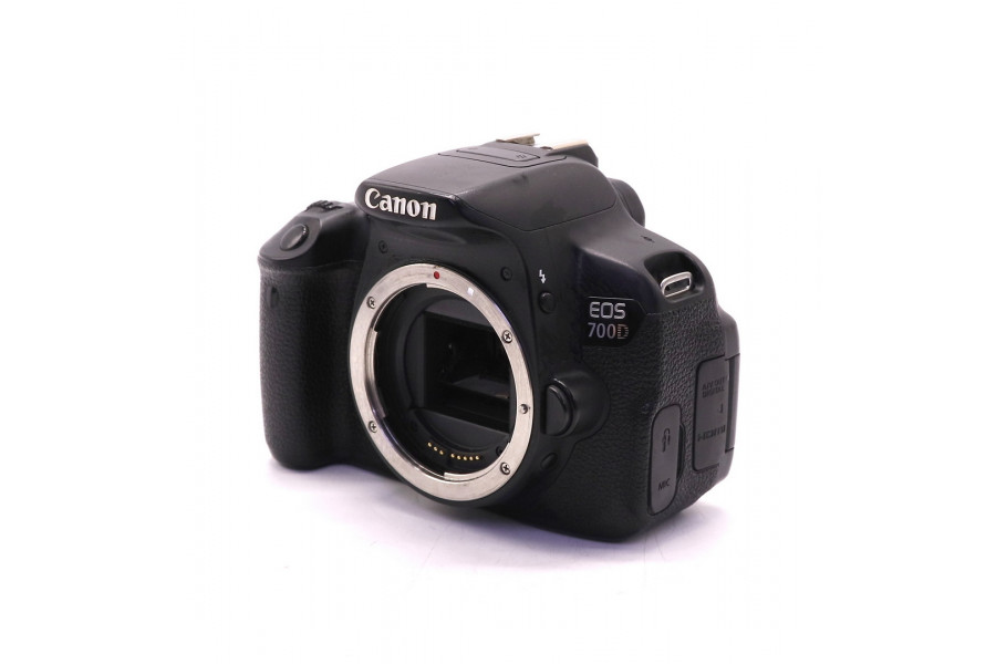 Canon EOS 700D body (пробег 35855 кадров)