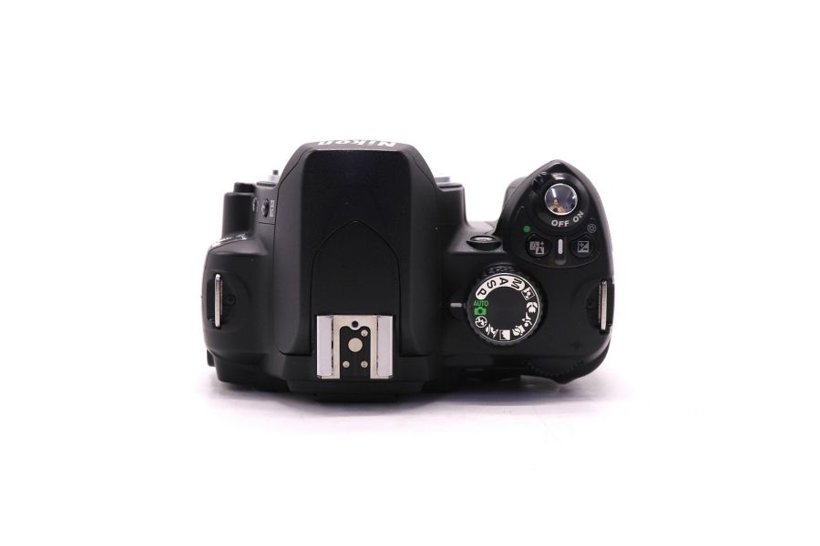 Фотокамера Nikon D60 body (пробег 9905 кадров)
