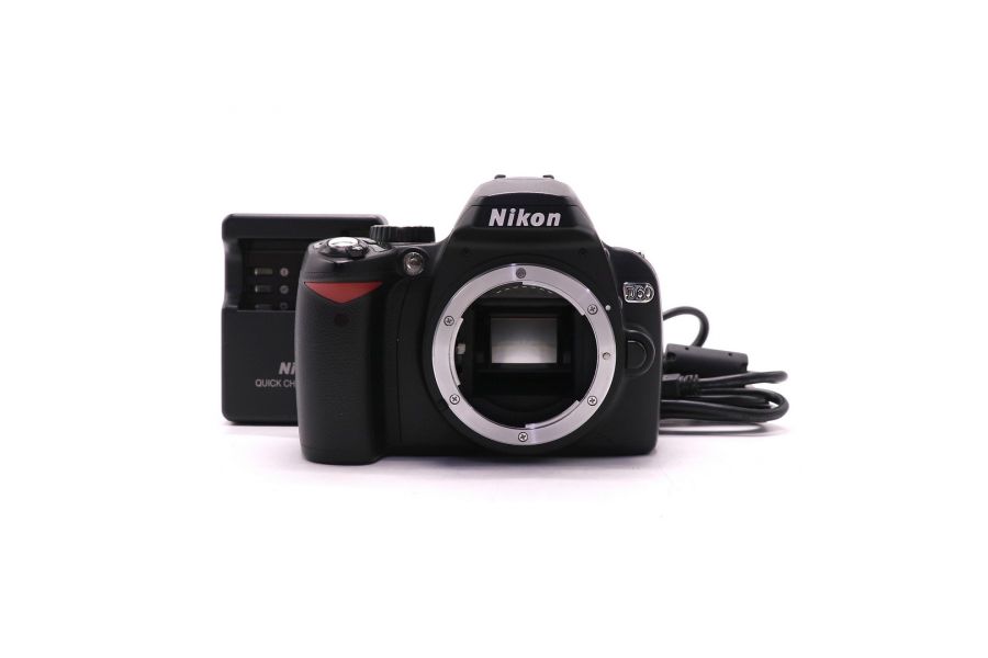 Фотокамера Nikon D60 body (пробег 9905 кадров)