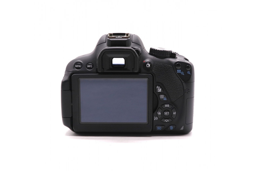 Canon EOS 650D body (пробег 6730 кадров)