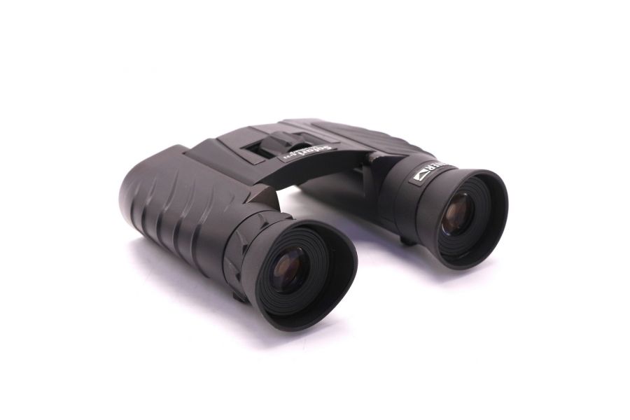 Бинокль Safari Steiner 8x22