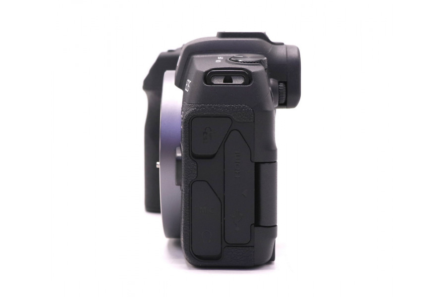 Canon EOS RP body в упаковке (пробег 1880 кадров)