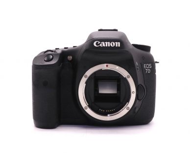Canon EOS 7D body (пробег 1255 кадров)